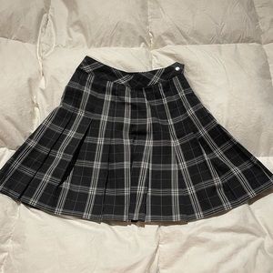 H&M Pleated Plaid Skirt Size:0
